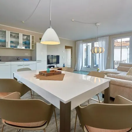 Annika - Penthouse Wg13 Mit Zwei Balkonen Und Ir-sauna * Sellin (Rugen)