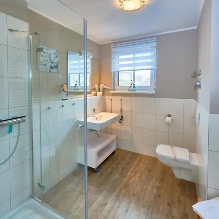 Annika - Penthouse Wg13 Mit Zwei Balkonen Und Ir-sauna Sellin (Rugen)