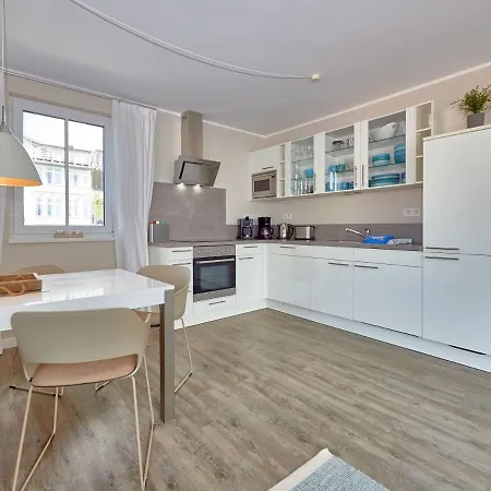 Annika - Penthouse Wg13 Mit Zwei Balkonen Und Ir-sauna * Sellin (Rugen)